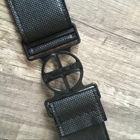 **LAST CHANCE!! FREE! Gift w/ Purchase! Mickey Mouse bundle - Picture 4 of 9